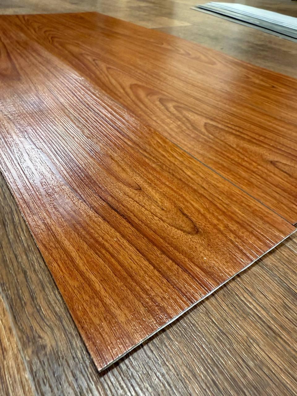 LVT ламінат самоклеючий темне дерево, ціна за 1 шт. LVT-094