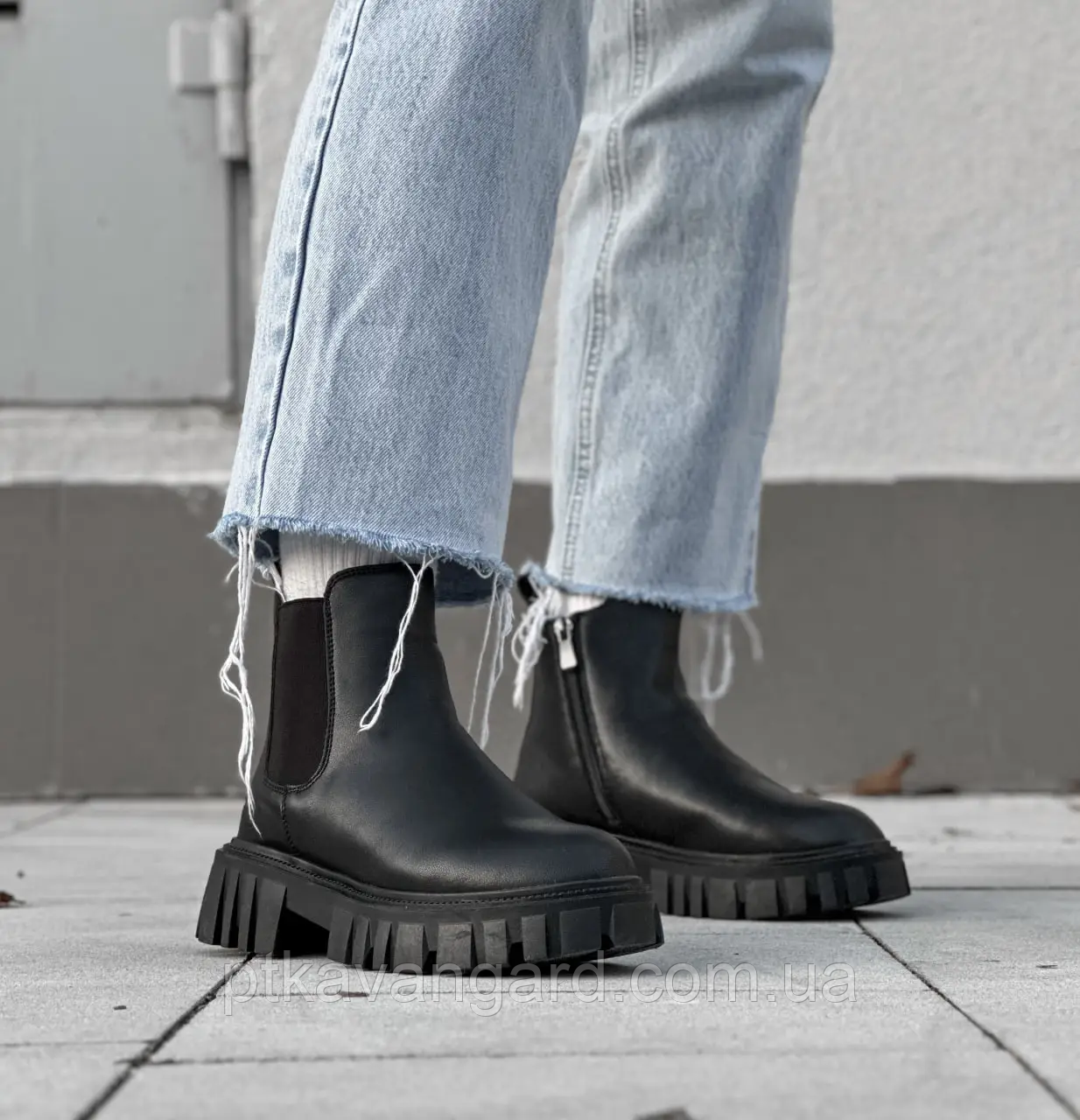 Черевики жіночі Челсі з натуральної шкіри із застібкою демісезонні розмір 40 чорний, фото 1