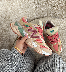 Жіночі кросівки New Balance 9060 joe freshgoods pink beige Inside Voices Нью Беланс бежево-рожеві замша текстиль красиві модні