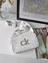 Сумка Calvin Klein срібло білий Є