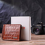 Фактурний затискач для чоловіків з натуральної шкіри з тисненням під крокодила KARYA 21418 Рудий, фото 9