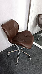 Крісло на колесах НС111К,коричневе
