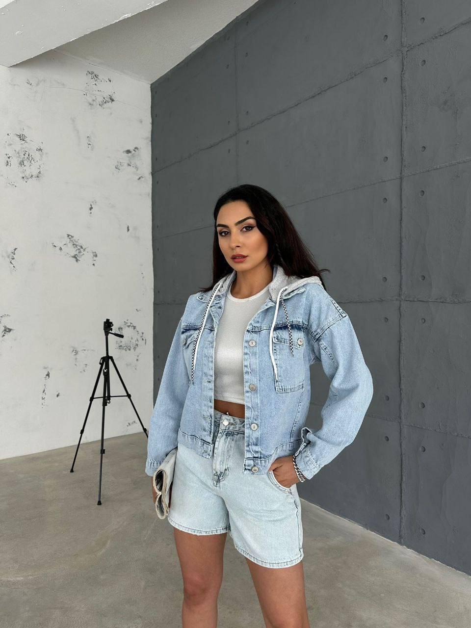 Жіноча джинсова куртка, фото 1