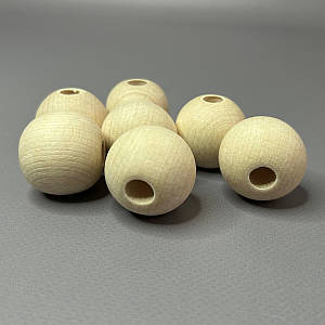 Намистина дерев'яна кругла 30 мм, бук отвір 8 мм