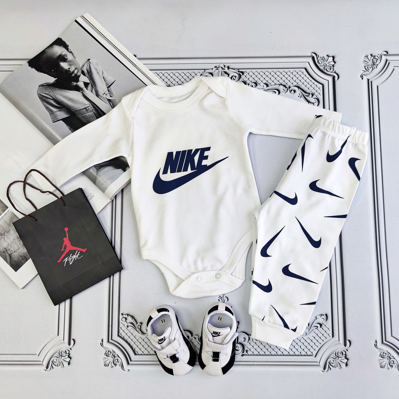 Комплект Nike білий бодік з довгим рукавом і штани для новонароджених