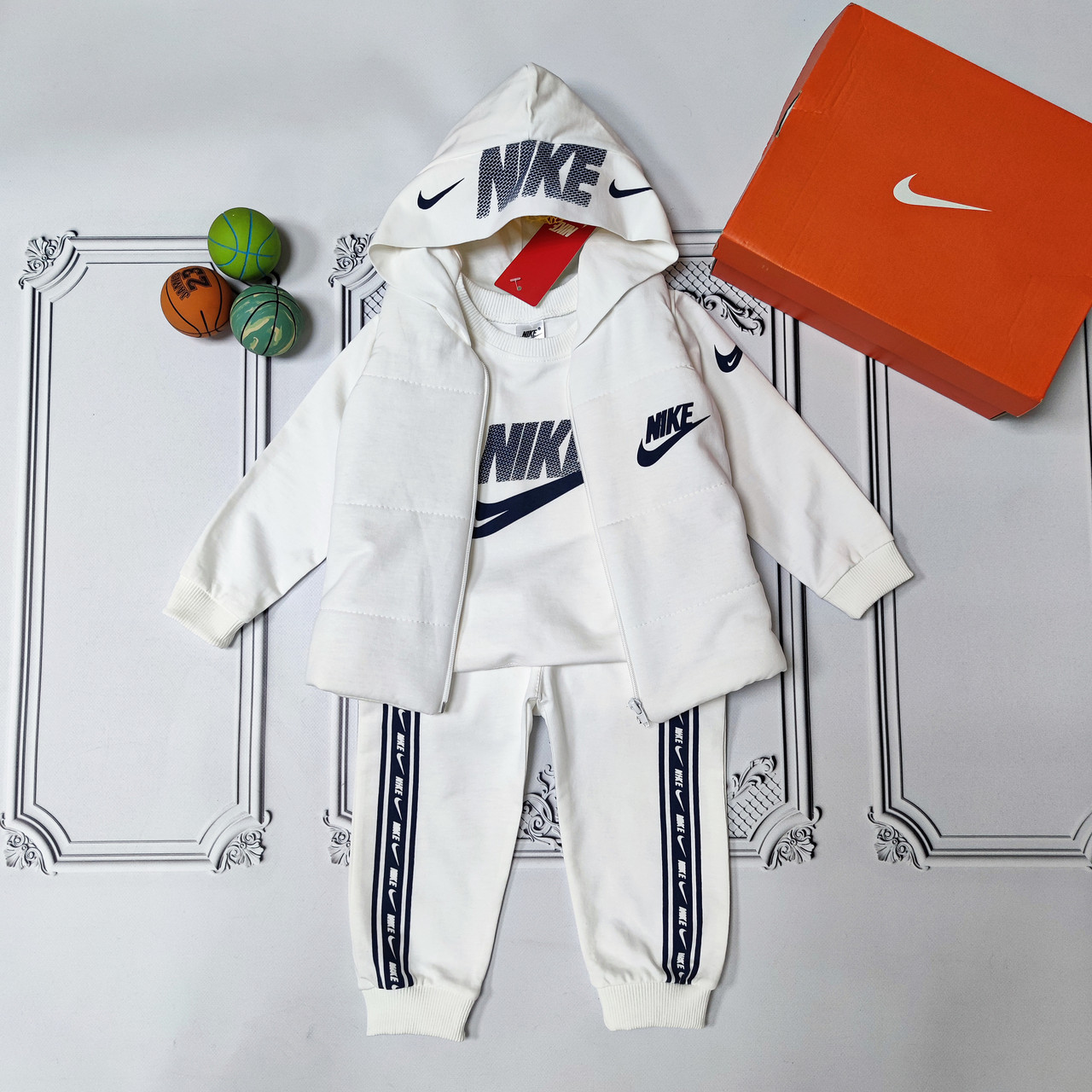Дитячий білий костюм Nike, комплект трійка з утепленою жилеткою