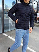 Чоловіча однотонна синя куртка весняна осіння зі знімним капюшоном , Демісезонна куртка темно-синя на холлофайбері