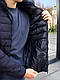 Чоловіча однотонна синя куртка весняна осіння зі знімним капюшоном , Демісезонна куртка темно-синя на холлофайбері - фото 3 - id-p2519231787