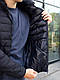 Чоловіча однотонна синя куртка весняна осіння зі знімним капюшоном , Демісезонна куртка темно-синя на холлофайбері - фото 9 - id-p2519231787
