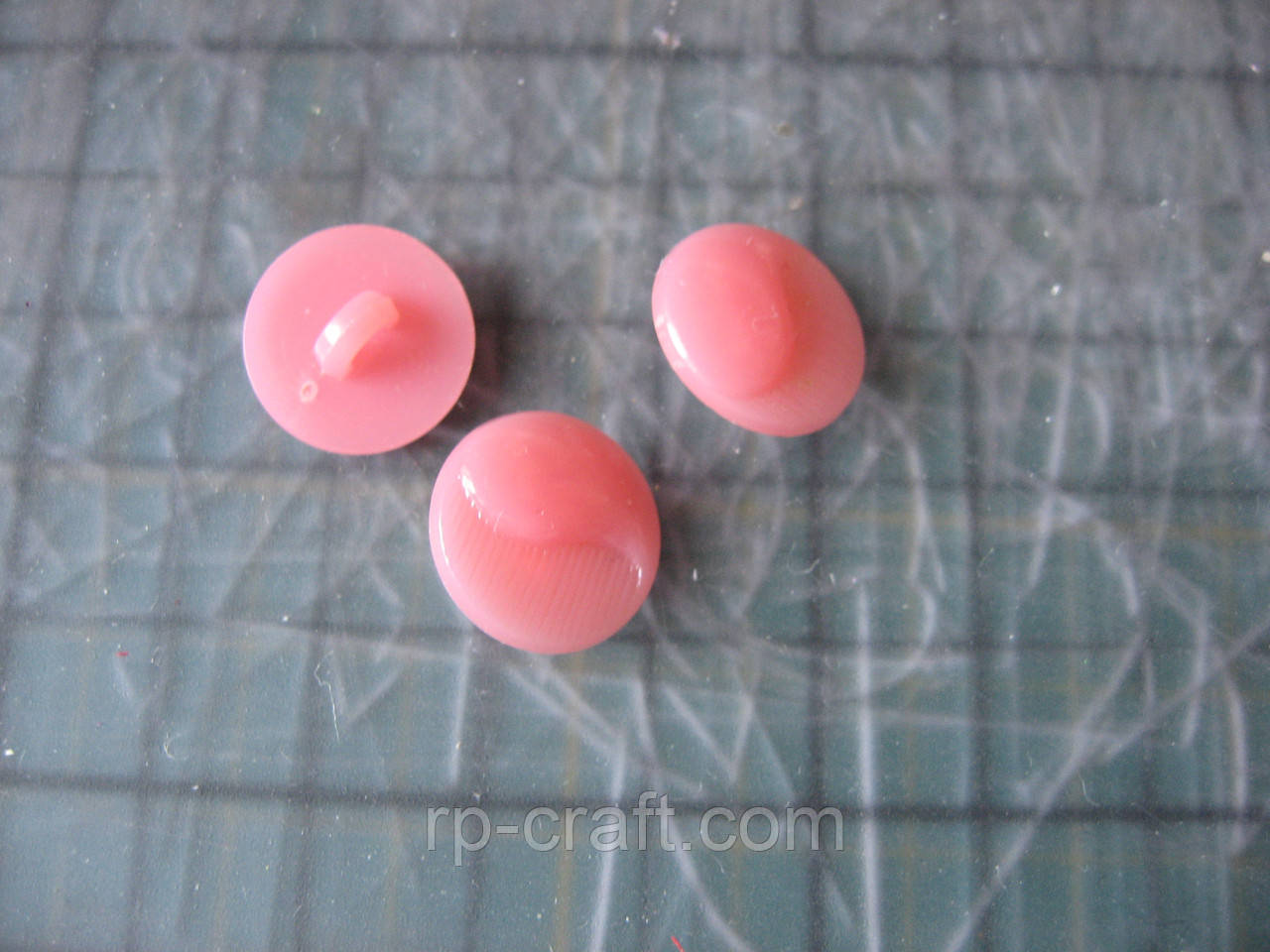216. Набір пластикових гудзиків, 3 штуки, 7х14х14 мм, рожеві, фото 1
