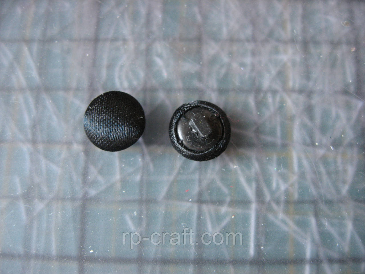 222. Набір пластикових гудзиків, 2 штуки, 6х10х10 мм, чорні, фото 1