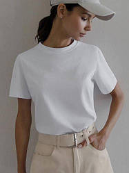 Жіноча футболка; Кольори: чорний, білий; Розміри: (42-44-46),(46-48-50);