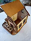 Декоративна дерев'яна підставка для пляшки Будиночок зі стопками, Хатинка, фото 2