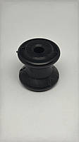 Ролик упору капота 2101