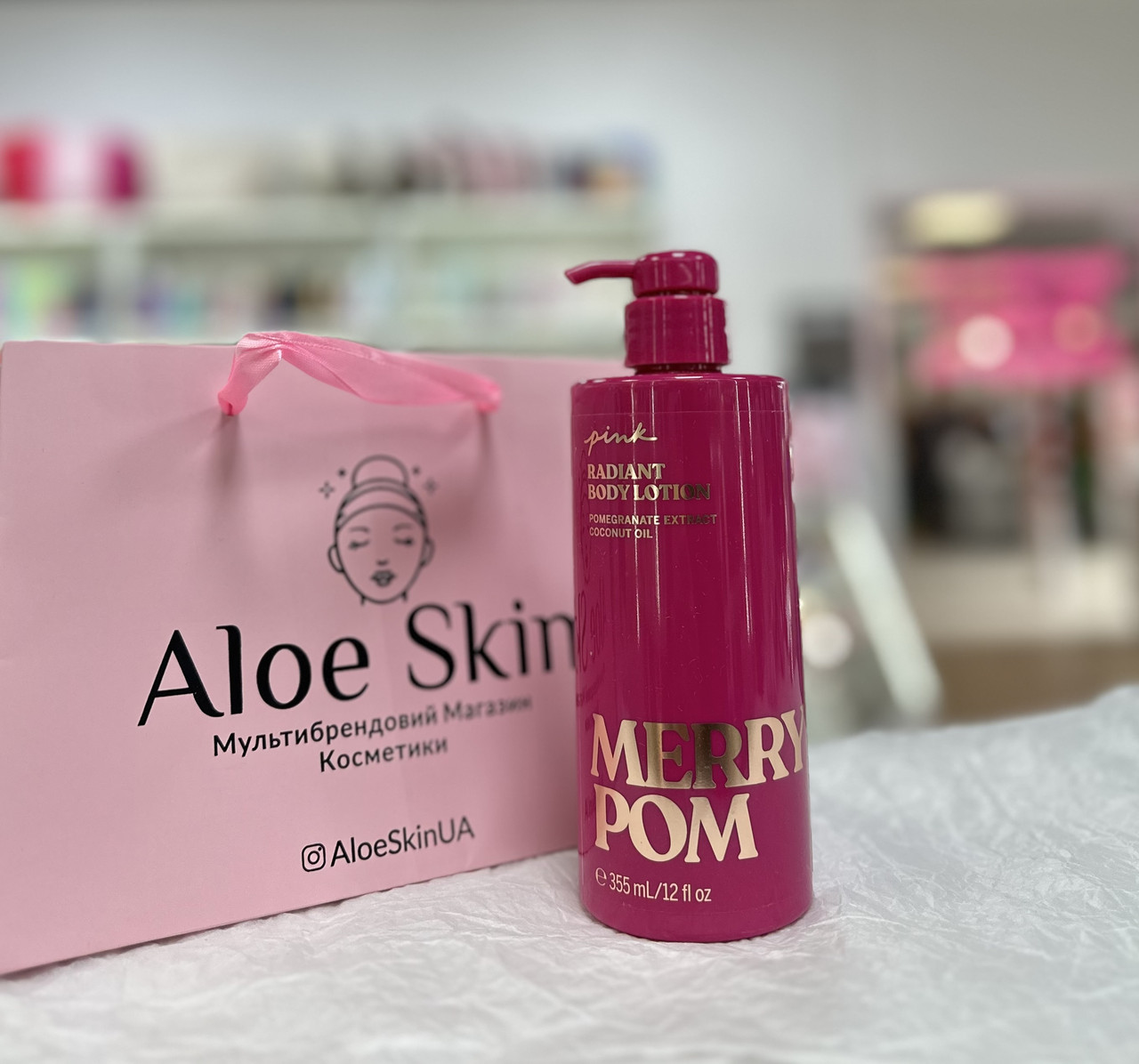 Парфумований лосьйон для тіла Victoria's Secret PINK  Merry Pom Body Lotion 355мл