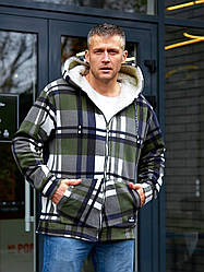 Стильна тепла флісова куртка кольору хакі у клітинку