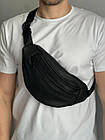 Класична сумка бананка чоловіча на груди натуральна шкіра Чорна поясна сумка на блискавці через плече хлопцю, фото 4