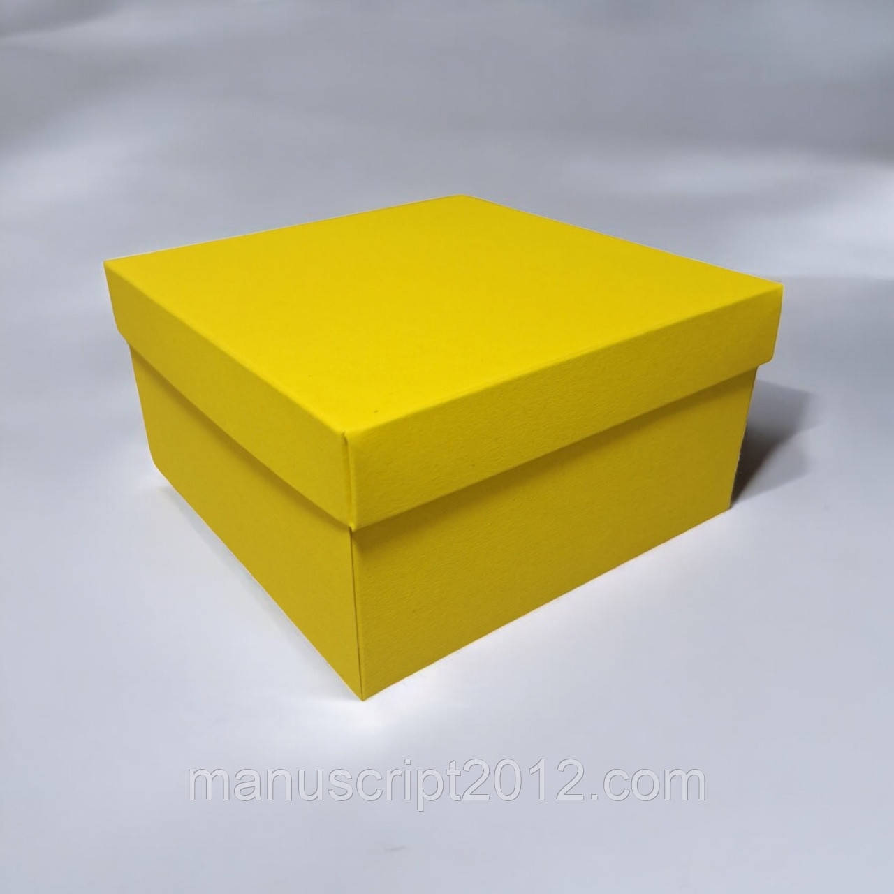 Коробка подарункова з кришкою (150х150х80мм.) жовта