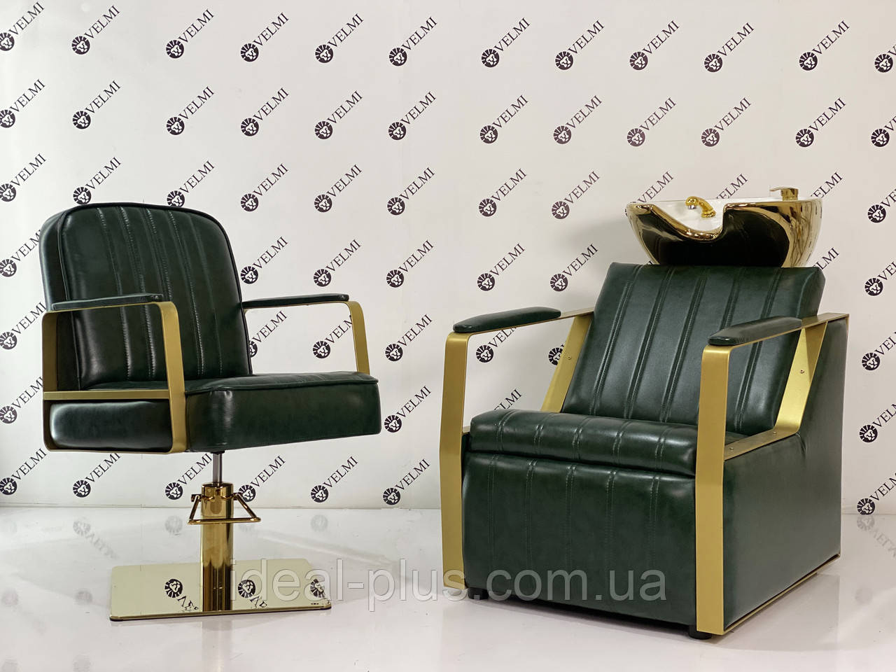 Перукарський комплект меблів 2в1 Bronx Gold крісло-мийка + перукарське крісло на золотому квадраті