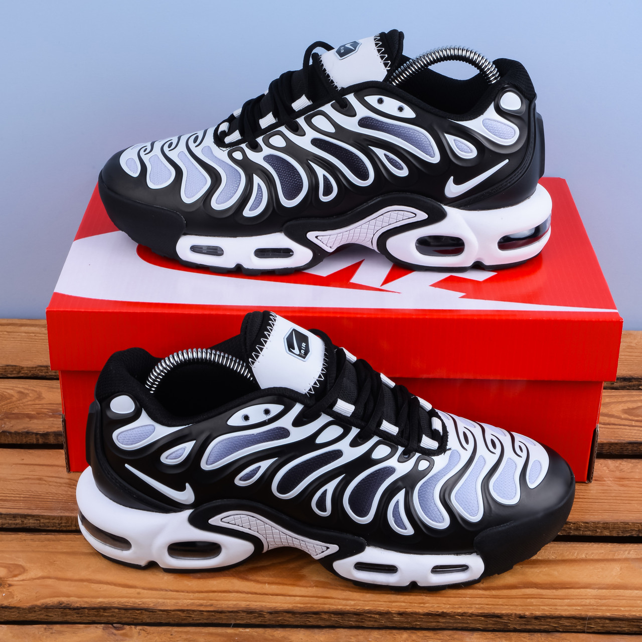 Чоловічі Кросівки Nike Air Max TN Plus Drift чорні з білим