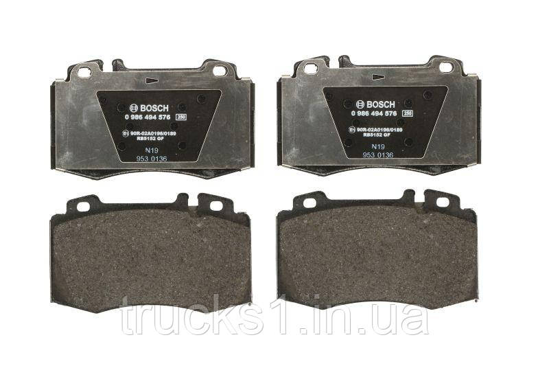 Колодки гальмівні (передні) MB C-class (W203)/E-class (W211)/S-class (W220) 00-09 0 986 494 576 (BOSCH), фото 1