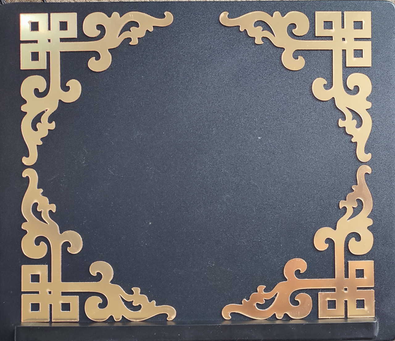 Дзеркальні акрилові наклейки Орнамент кутовий золотий 15 см 4 шт.