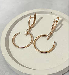 Сережки-підвіски зі срібла з позолотою та цирконієм у формі гвоздиків «Цукіні»