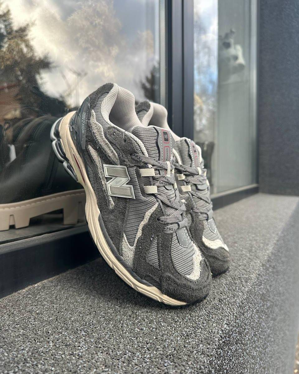 Чоловічі кросівки New Balance 1906D Protection Pack Grey Beige