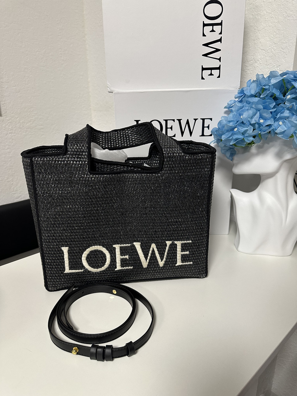 Жіноча брендова сумка Лоєві Tote black 25-20 см, фото 1
