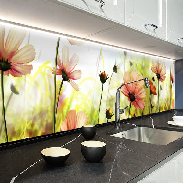 Фото панель універсальна ПЕТ, Самофіксуюча 62 х 205 см (товщина 1,2 мм) персикові квіти серед сонячних променів