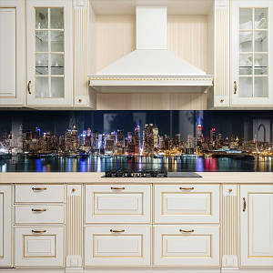 Фото панель універсальна ПЕТ, Самофіксуюча 62 х 205 см (товщина 1,2 мм) Місто біля води в нічних вогнях