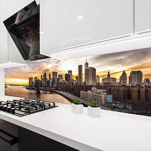 Фото панель універсальна ПЕТ, Самофіксуюча 62 х 205 см (товщина 1,2 мм) вечірнє місто на фоні заходу сонця