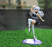 Фігурка статуетка аніме-дівчина у чорній сорочці та панчохах / 20 см