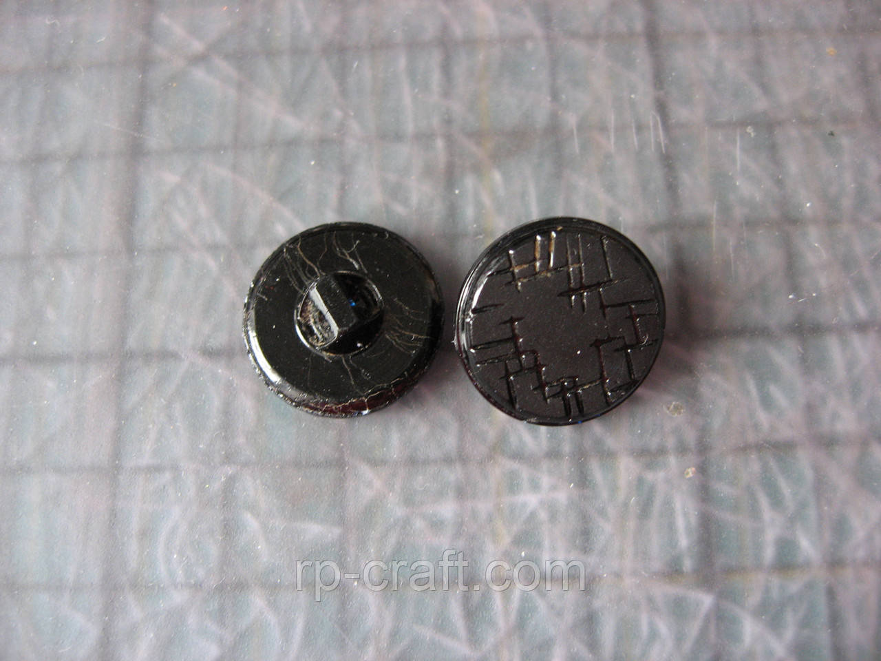 240. Набір пластикових гудзиків, 2 штуки, 6х17х17 мм, чорні, фото 1