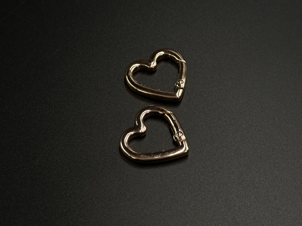 Кільце-самозатискач.Сердечко Колір "золото". 25мм