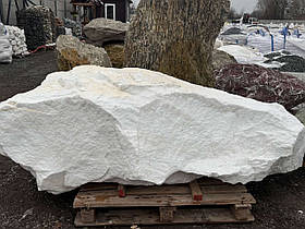 Валун декоративний мармуровий білий (Греція) для ландшафтного дизайну