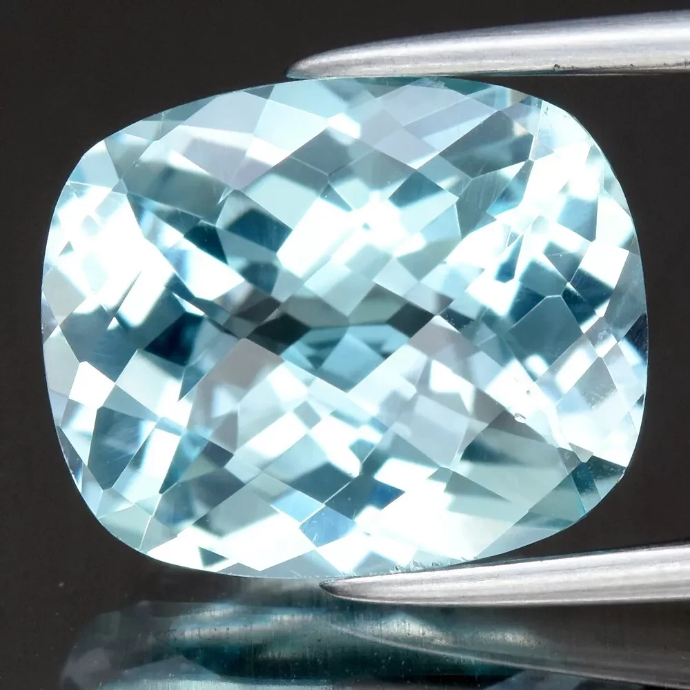 Топаз 4.94 ct 11,7x9,5 мм