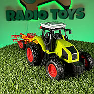 Трактор на радіоуправлінні SUPER FARMER з сівалкою круговою | Трактор на пульті управління Іграшки на радіокеруванні, фото 4