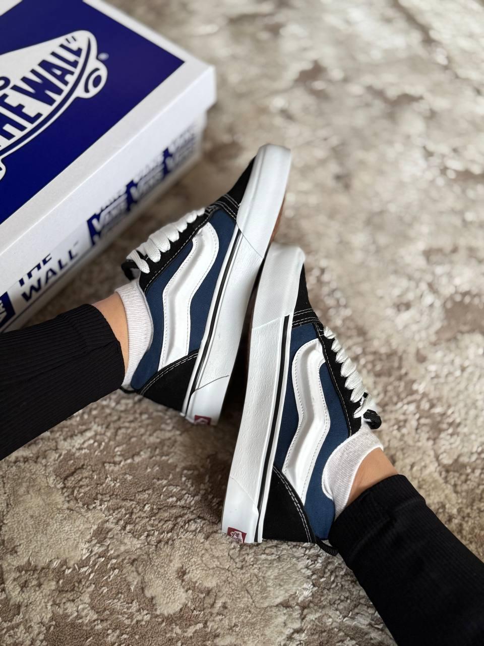 Сині універсальні кеди Vans Knu-Skool Navy White