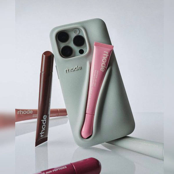rhode iPhoneケース iPhone16pro リップケース グレー Чехол для телефона - Rhode Lip Case Gray iPhone 16 Pro Max