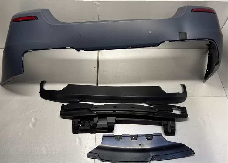 Бампер задній BMW 5 F10, стиль M-Tech, фото 1