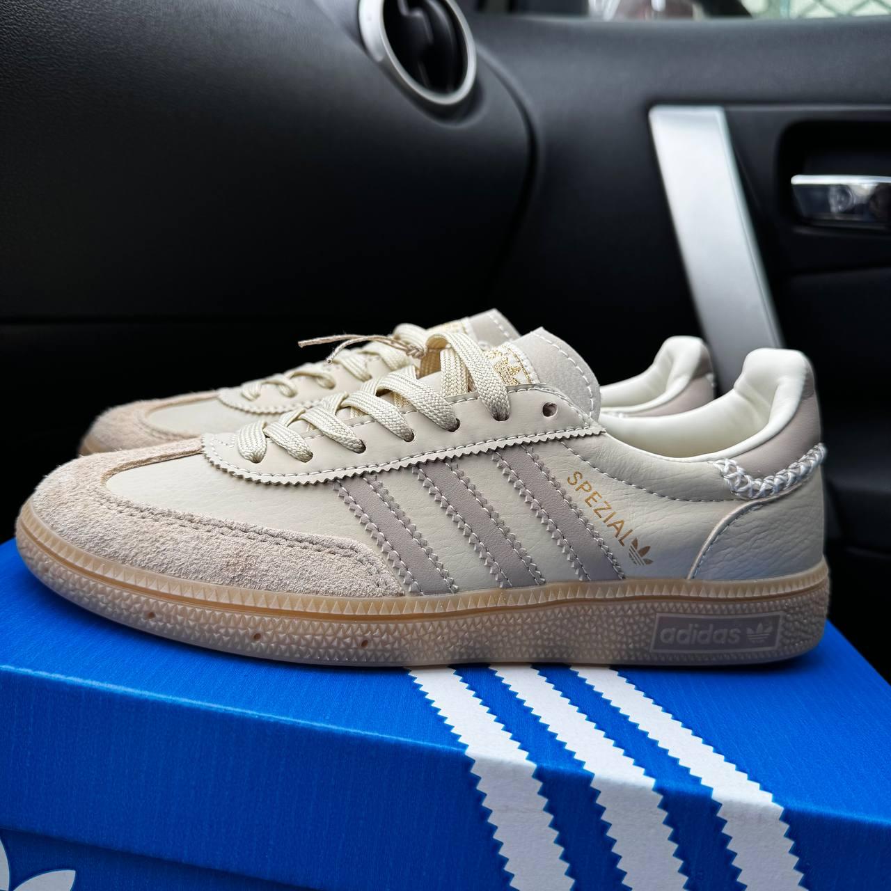 Жіночі кросівки Adidas Spezial Beige Адідас Спеціал бежеві повсякденні замша шкіра демісезон