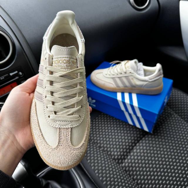 Adidas Spezial
