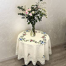 Кругла вишита скатертина "Віночок весняний" розміри в наявності д135см