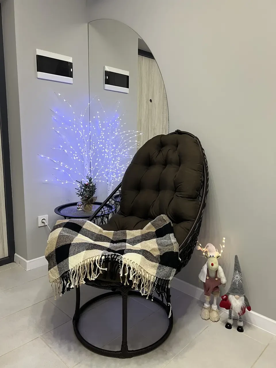 Крісло зі штучного ротанга з високою спинкою, металевий каркас на 4 ніжках, RELAX, фото 1