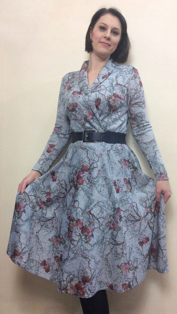 Плаття-міді