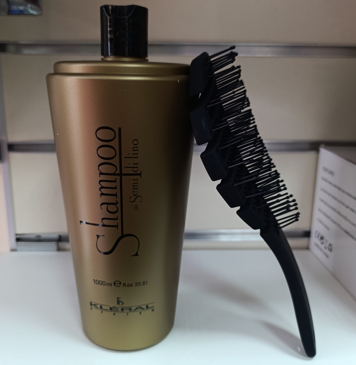 Подарунковий набір гребінець і шампунь з екстрактом льону Kleral System Semi Di Lino Shampoo для сухого волосся 1 л