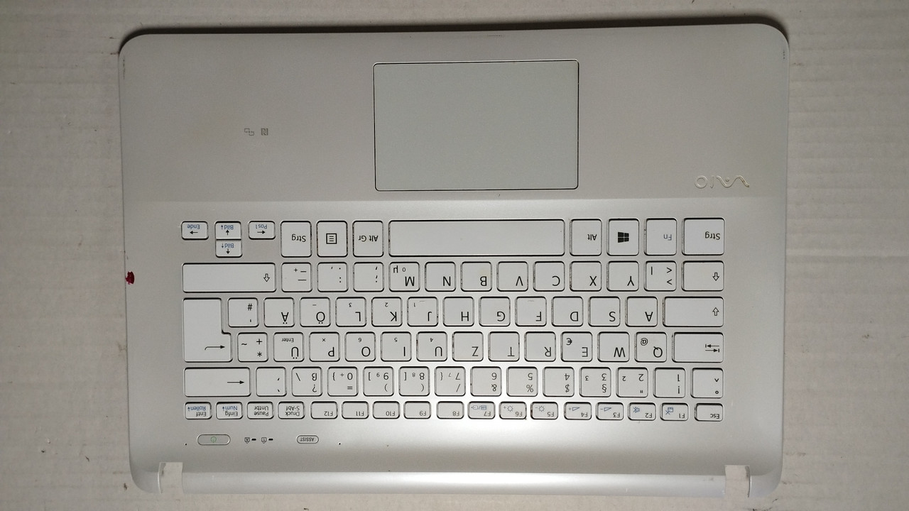 Sony Viao SVF142 Series Corps C (Topkeis, середня частина з клавіатурою та тачпадом) 3phk8phn010 використовували #