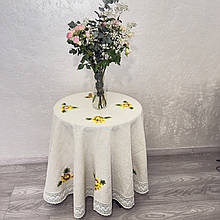 Скатертина вишита гладдю ручної роботи діаметр 180 см