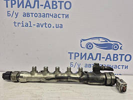 Паливна рампа Mazda